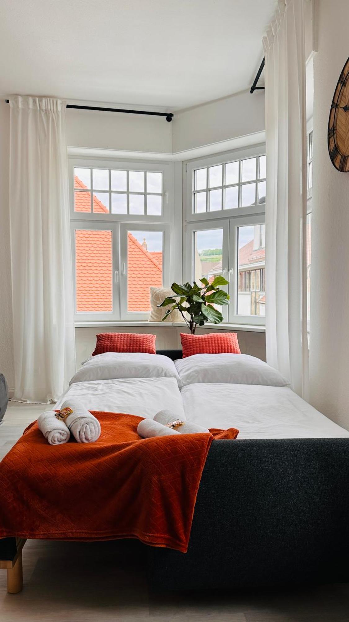 Amao-Brown I Exklusives City-Apartment I 85Qm I Privatparkplatz & Komfort I King-Size Bed Lahr  Esterno foto