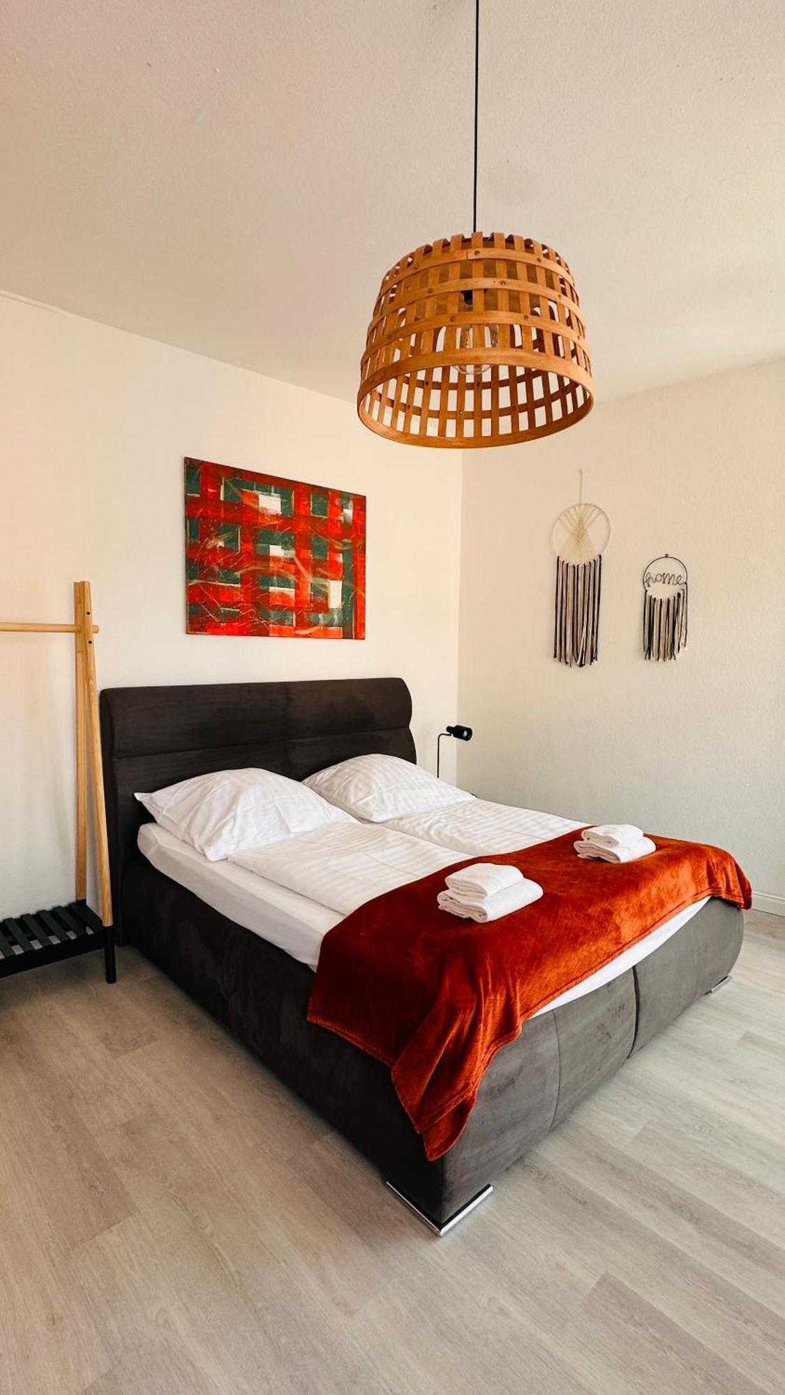 Amao-Brown I Exklusives City-Apartment I 85Qm I Privatparkplatz & Komfort I King-Size Bed Lahr  Esterno foto